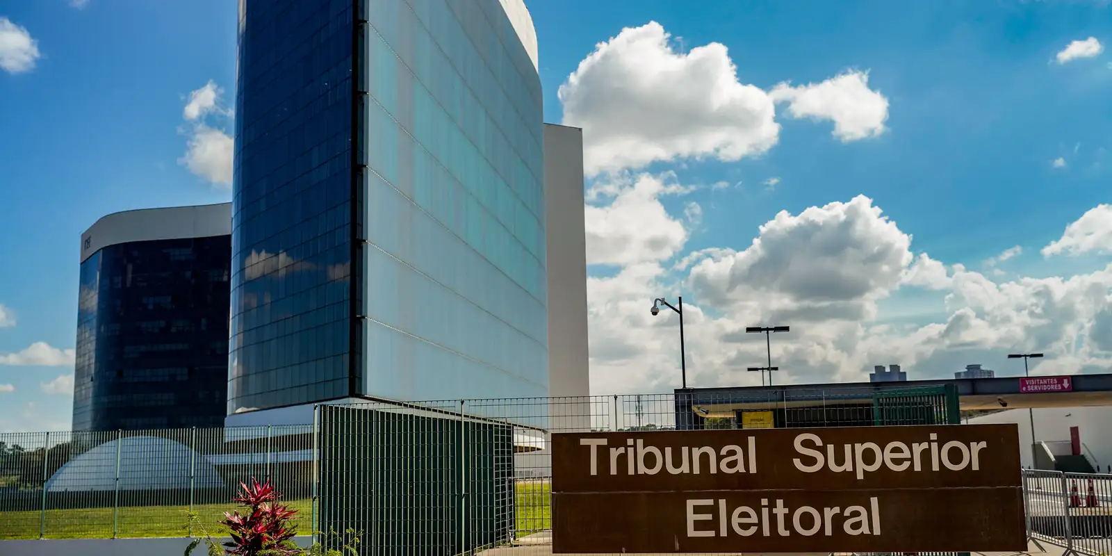 tse-se-reune-nesta-quinta-em-busca-de-consenso-sobre-ia-nas-eleicoes