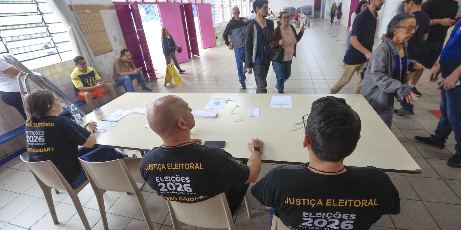 apesar-das-fortes-chuvas,-eleicoes-seguem-tranquilas-em-sao-paulo