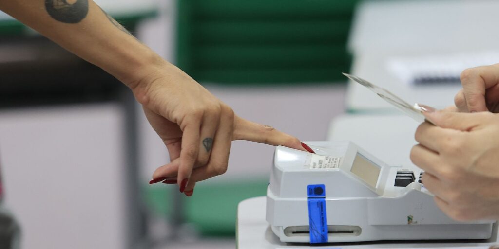 lula-cresce-em-numero-de-votos-em-todos-os-estados;-flavio-recua-em-6